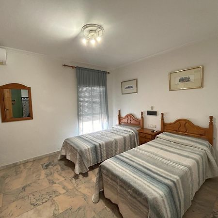 מלון Alcala del Rio El Ancla מראה חיצוני תמונה